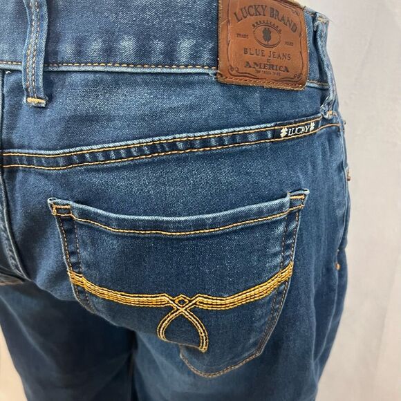 Lucky Brand Lola Bootcut dark wash denim jeans size 28 - Picture 4 of 8